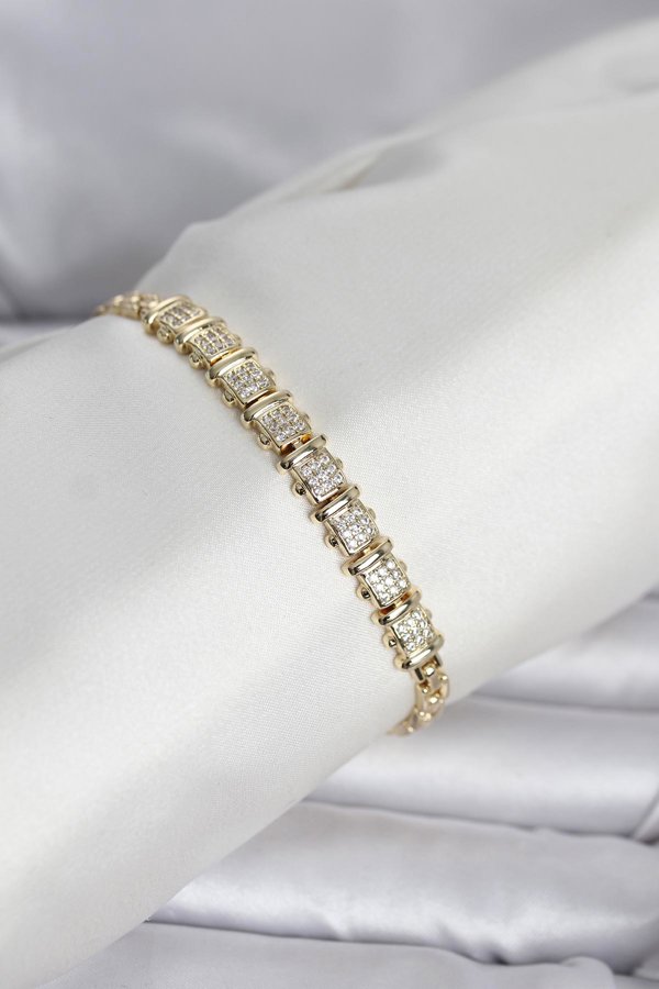 Xuping Model Zirkon Taşlı Gold Renk Kadın Bileklik